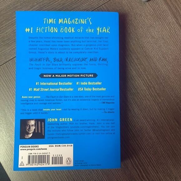 The Fault in Our Stars by John Green Book/ Novel - Picture 2 of 2
